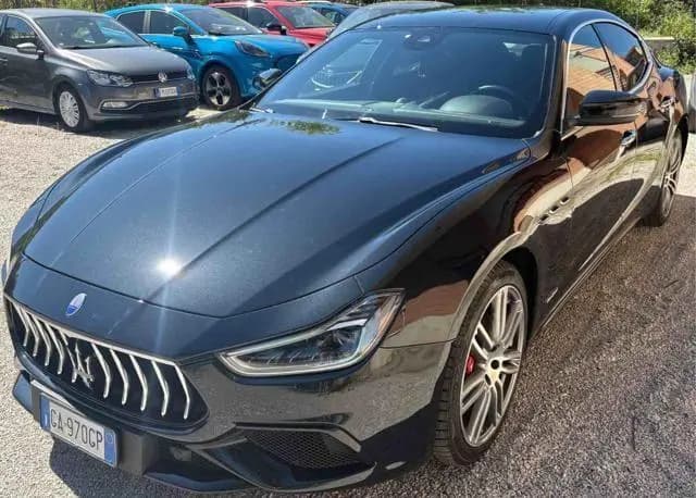 Main__Slider__Photo:Maserati Ghibli MASERATI Ghibli V6 Diesel Gransport 01/2020-0