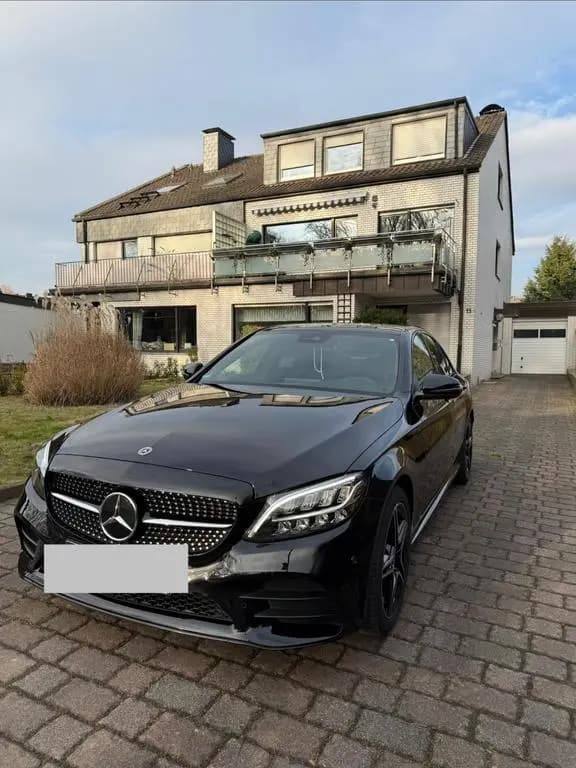 Main__Slider__Photo:Mercedes-Benz C-Class 180 Autom. - AMG u. Night Paket 08/2020-0