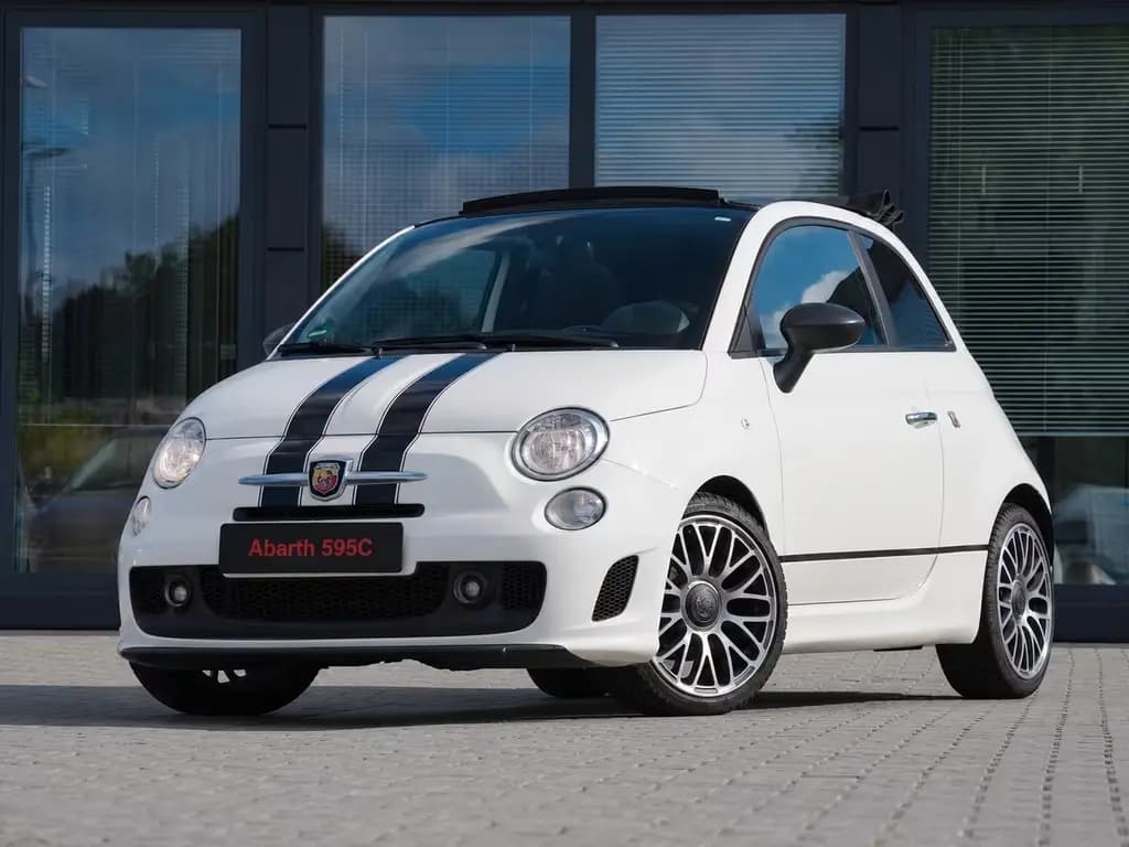 Main__Slider__Photo:Abarth 595C *Zahnriemen gewechselt* 07/2014-0