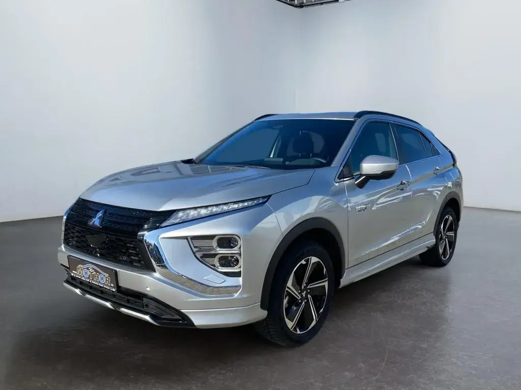 Main__Slider__Photo:Mitsubishi Eclipse Cross Select 2,4l PHEV ACC PDC LED DAB 12/2024-1