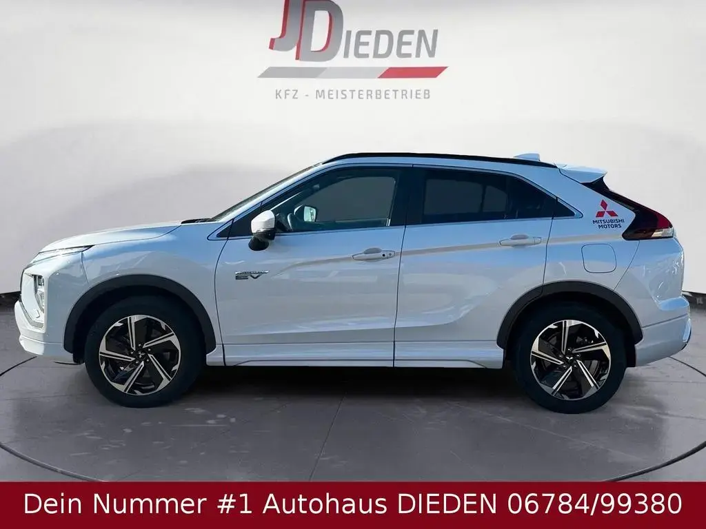 Main__Slider__Photo:Mitsubishi Eclipse Cross Top Hybrid 4WD HEAD UP + 360° 05/2021-1