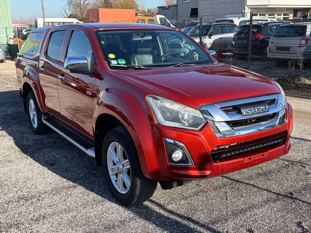 Main__Slider__Photo:Isuzu D-Max Double Cab 4WD Custom EU6 LED 10/2017-0