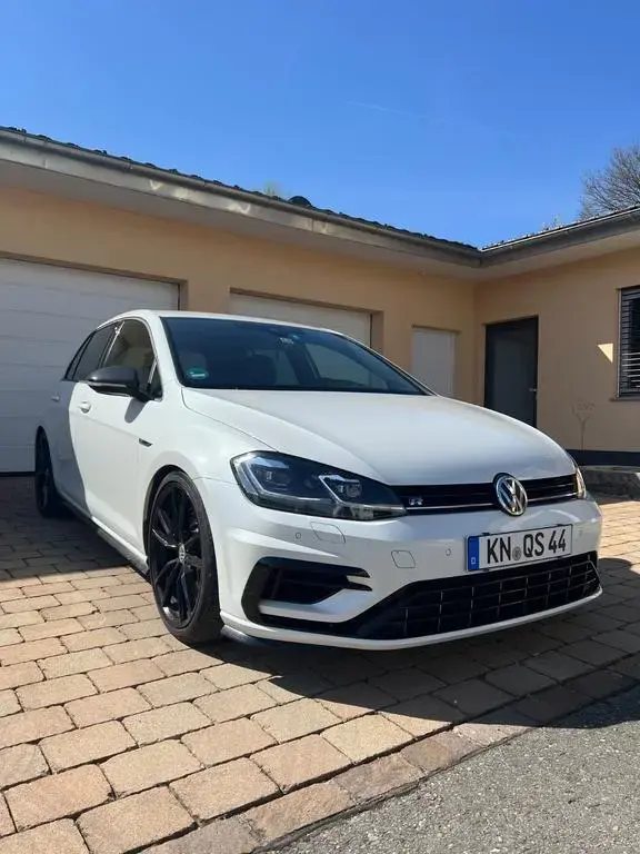 Main__Slider__Photo:Volkswagen Golf 2.0 TSI OPF DSG 4MOTION R /APR AGA / 10/2019-1