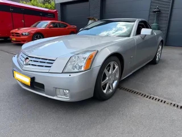 Main__Slider__Photo:Cadillac XLR 2010 Cadillac XLR 4.6 V8 Convertible 02/2010-0
