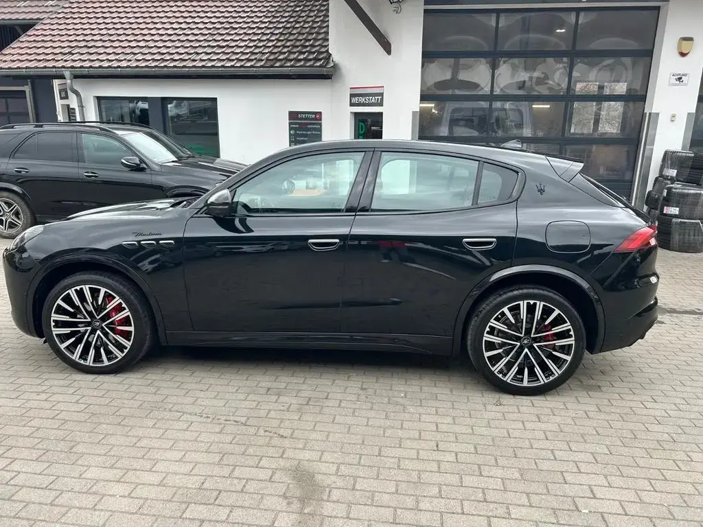 Main__Slider__Photo:Maserati Grecale 2.0/MHEV/Modena/4WD/HU neu/Automatik 12/2022-1