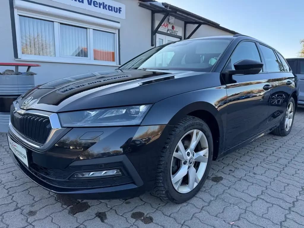 Main__Slider__Photo:Skoda Octavia Combi Ambition 06/2023-0