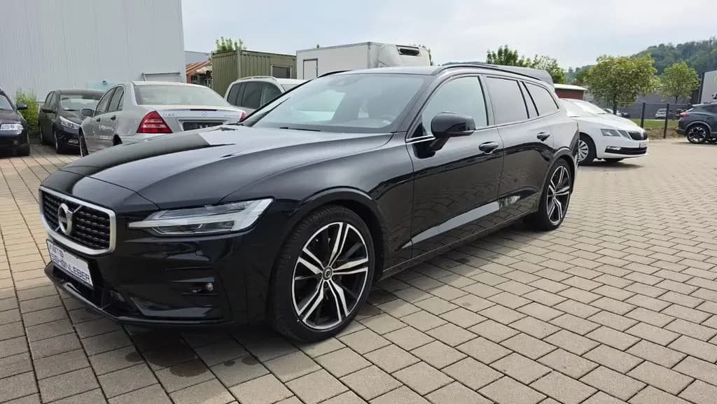 Main__Slider__Photo:Volvo V60 Kombi R Design*Navi*RFK*19"*4xSHZ*Keyless* 12/2019-0