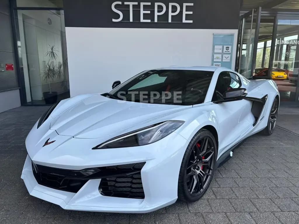 Main__Slider__Photo:Corvette Z06 5,5V8 Coupe Europamodell 3LZ 08/2025-0