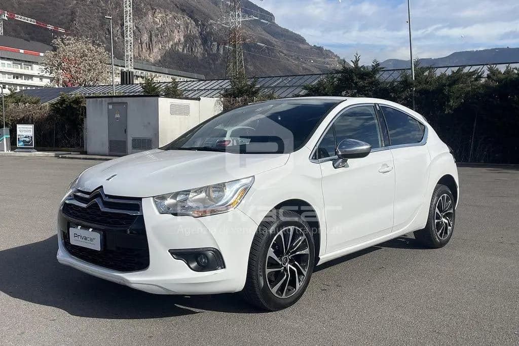 Main__Slider__Photo:DS Automobiles DS4 DS DS 4 1.6 e-HDi 115 airdream Just Matt 05/2014-0
