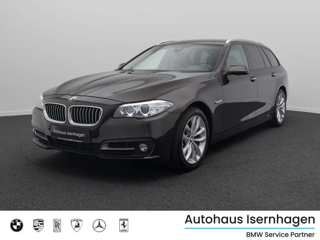 Main__Slider__Photo:BMW 5 Series 520d HUD Alarm Komfortsitze SoftClose AHK Sport 10/2015-0