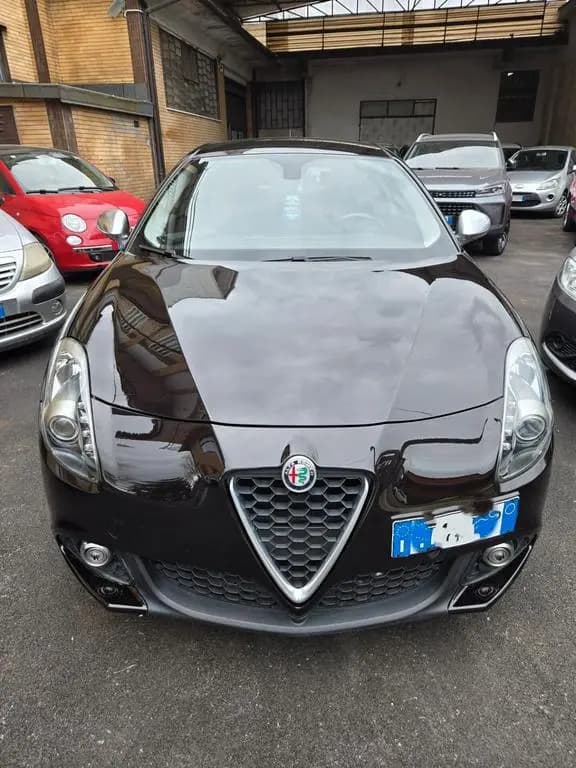 Main__Slider__Photo:Alfa Romeo Giulietta 1.6 JTDm 120 CV Super 10/2017-0