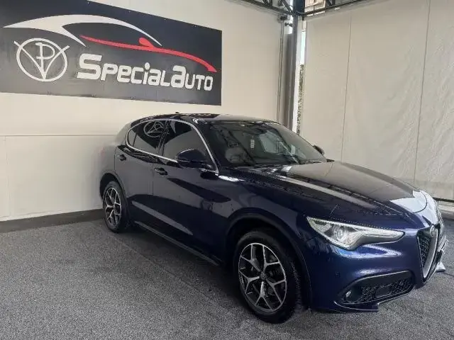 Main__Slider__Photo:Alfa Romeo Stelvio ROMEO Stelvio cil. 2.2 TD 210cv AT8 Q4 Spor 08/2018-1