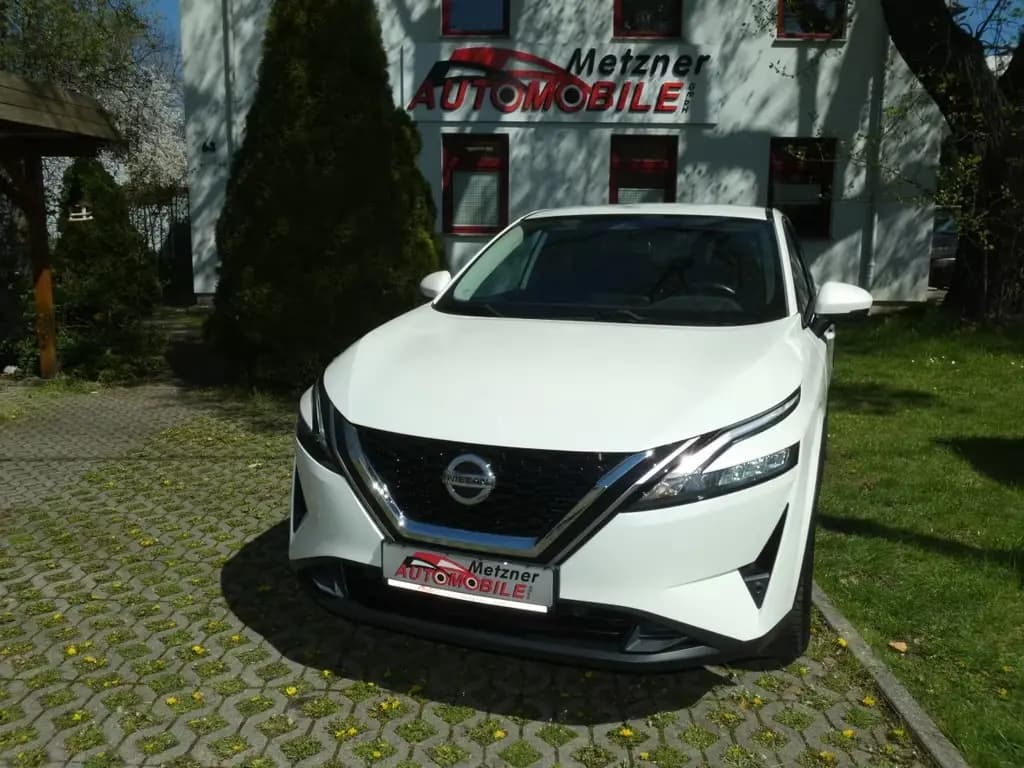 Main__Slider__Photo:Nissan Qashqai 1.3 DIG-T MHEV Kamera Temp. LED DAB 12/2021-0