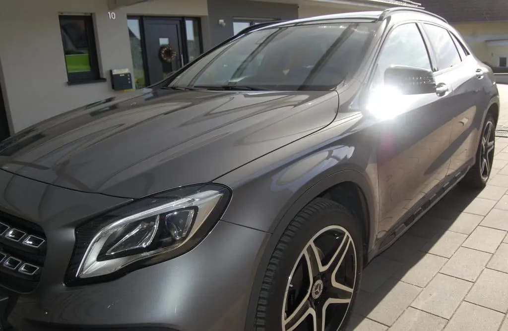 Main__Slider__Photo:Mercedes-Benz GLA-Class 220 4MATIC DCT - AMG-Line - Pano+AHK 04/2020-0