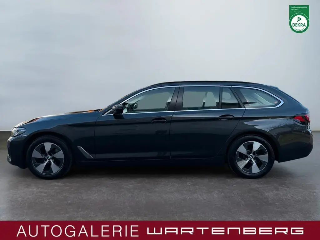 Main__Slider__Photo:BMW 5 Series 520d Touring/LIVE COC PROF/1.HAND/AHK/ACC/HUD/ 09/2021-1