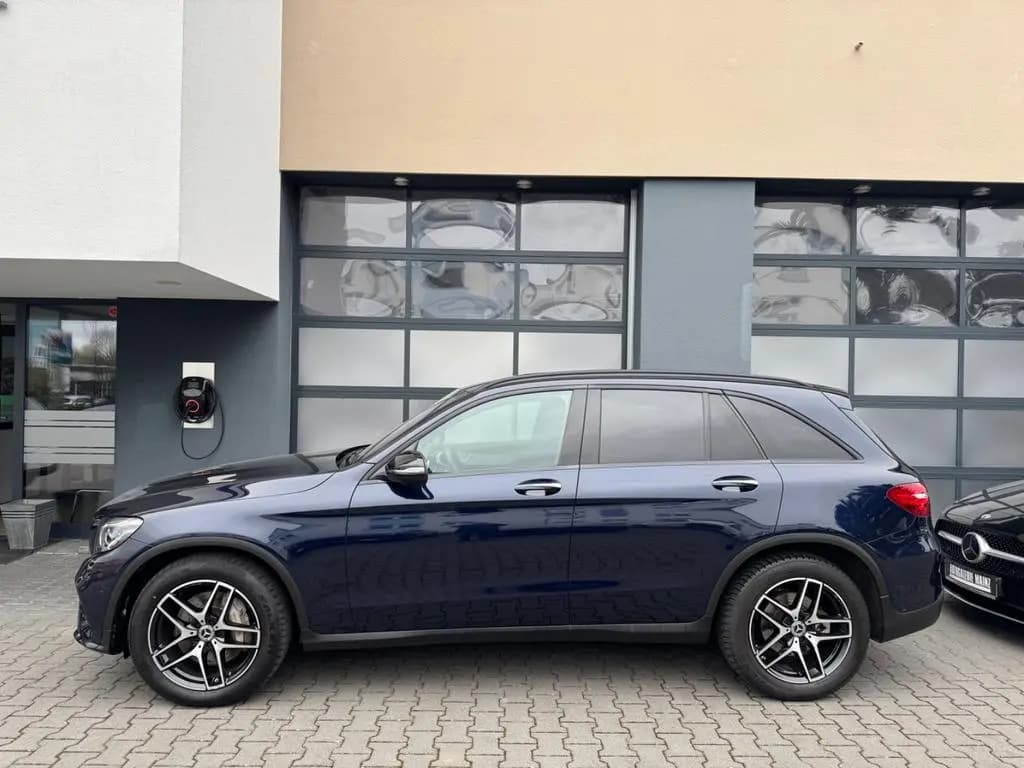Main__Slider__Photo:Mercedes-Benz GLC-Class 250 4Matic AMG LINE 03/2019-0