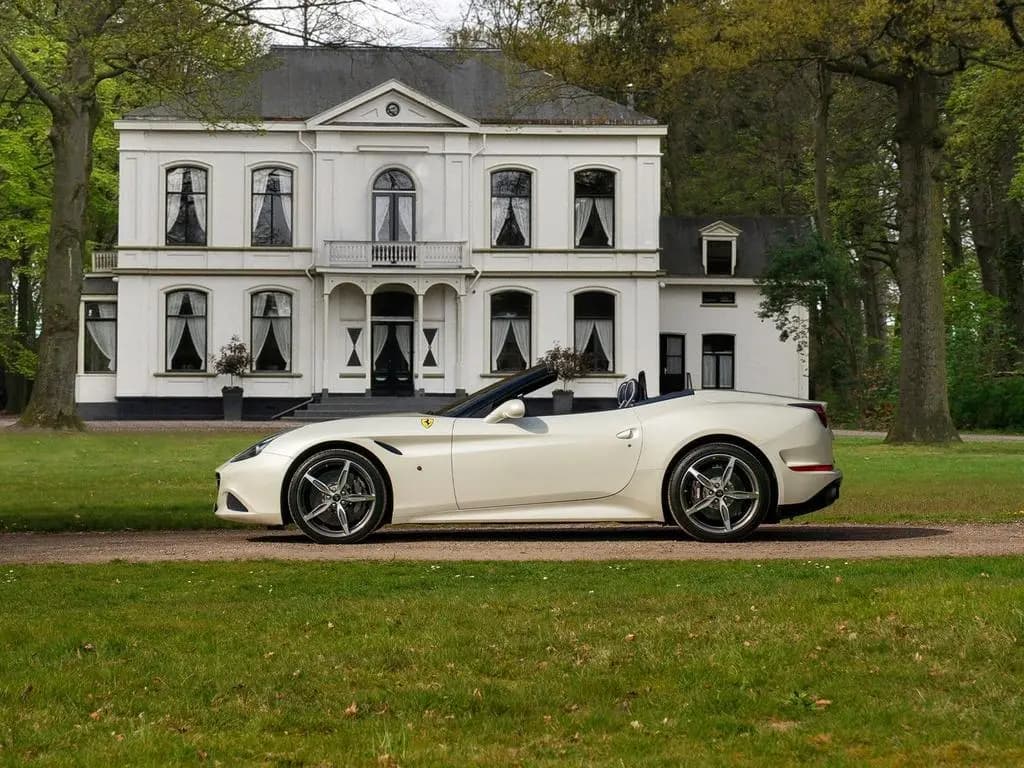 Main__Slider__Photo:Ferrari California 3.9 T HELE | Atelier Car | Bianco Ita 03/2015-0