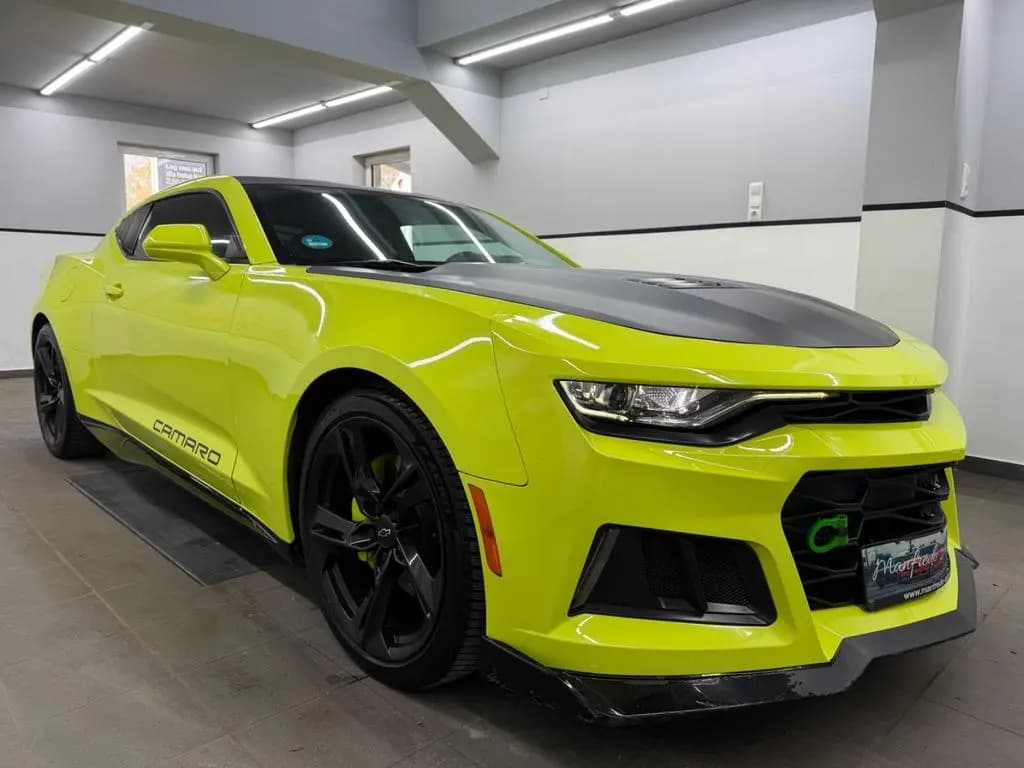 Main__Slider__Photo:Chevrolet Camaro 6,2 V8 Zl1-Kit Neon-Yellow/Perf-Aga/Bose/ 07/2021-0