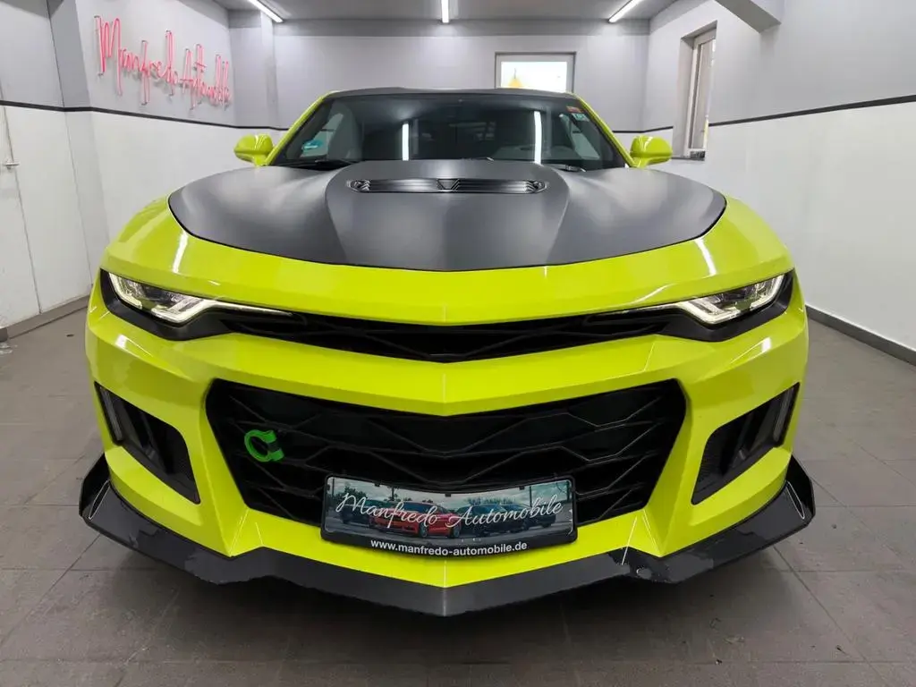 Main__Slider__Photo:Chevrolet Camaro 6,2 V8 Zl1-Kit Neon-Yellow/Perf-Aga/Bose/ 07/2021-1