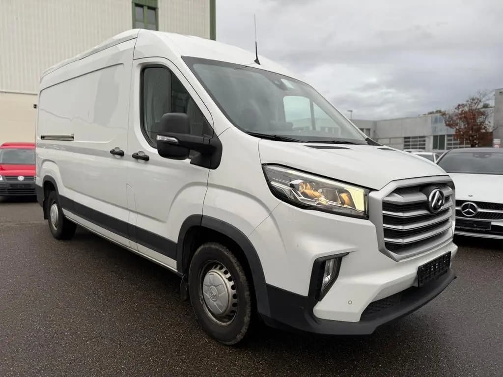 Main__Slider__Photo:Maxus Deliver 9 Kasten L3H2 Mwst Klima 04/2023-0