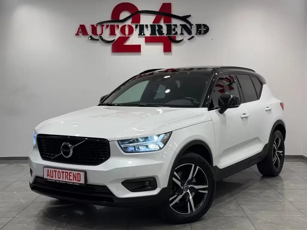 Main__Slider__Photo:Volvo XC40 R Design AWD 1.HAND PANO+KAMERA+LED+AHK 05/2018-0