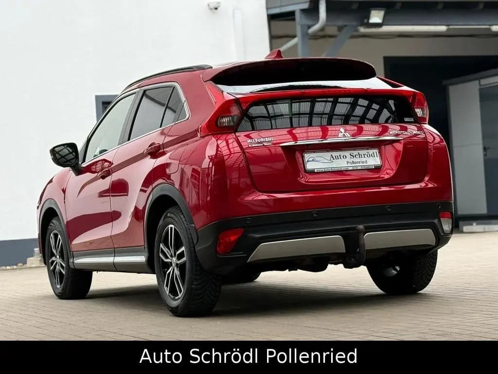 Main__Slider__Photo:Mitsubishi Eclipse Cross TOP 4WD Aut. 1.5 MIVEC, Pano, HUD 09/2018-0