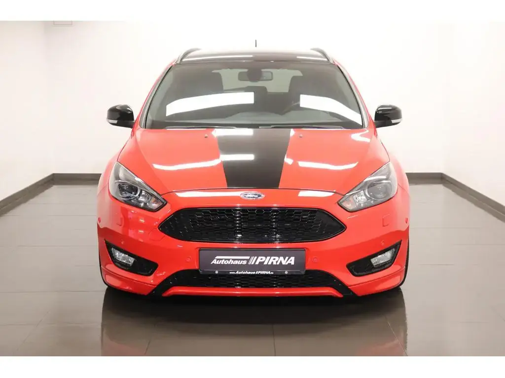 Main__Slider__Photo:Ford Focus 1.5 EcoBoost ST-Line NAVI 03/2018-1