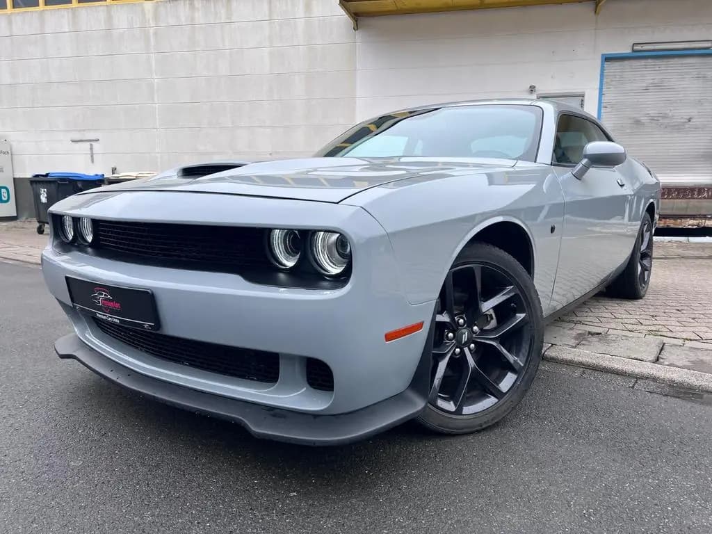 Main__Slider__Photo:Dodge Challenger SXT Black Top 20 Zoll 01/2023-0