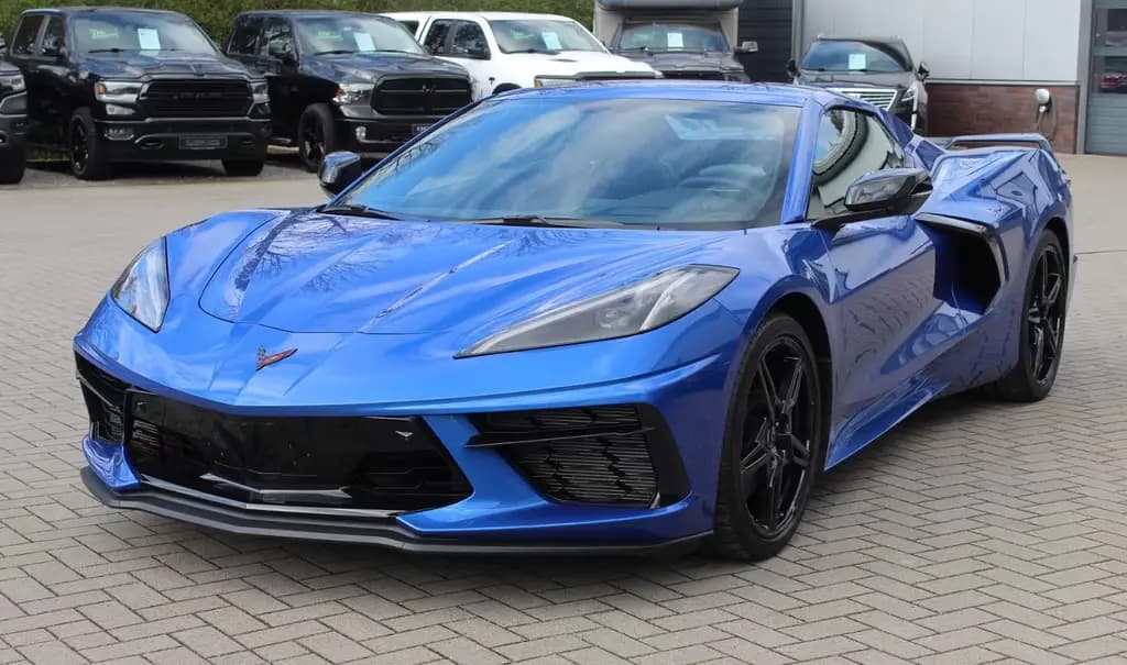 Main__Slider__Photo:Corvette EU C8 Cabrio, Karbon, 3LT, Frontlift, 1.Hand 09/2022-0
