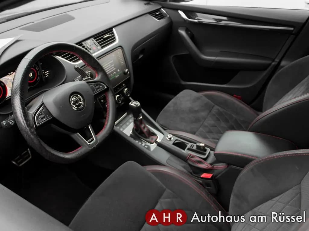 Main__Slider__Photo:Skoda Octavia Combi RS 245 *Pano*AHK*CANTON*Kamera* 07/2019-0
