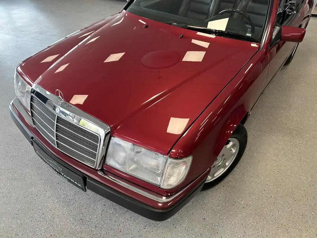 Main__Slider__Photo:Mercedes-Benz 300 CE 24V Cabrio|Historie|Deutsch|Holz|Sheft 04/1993-1