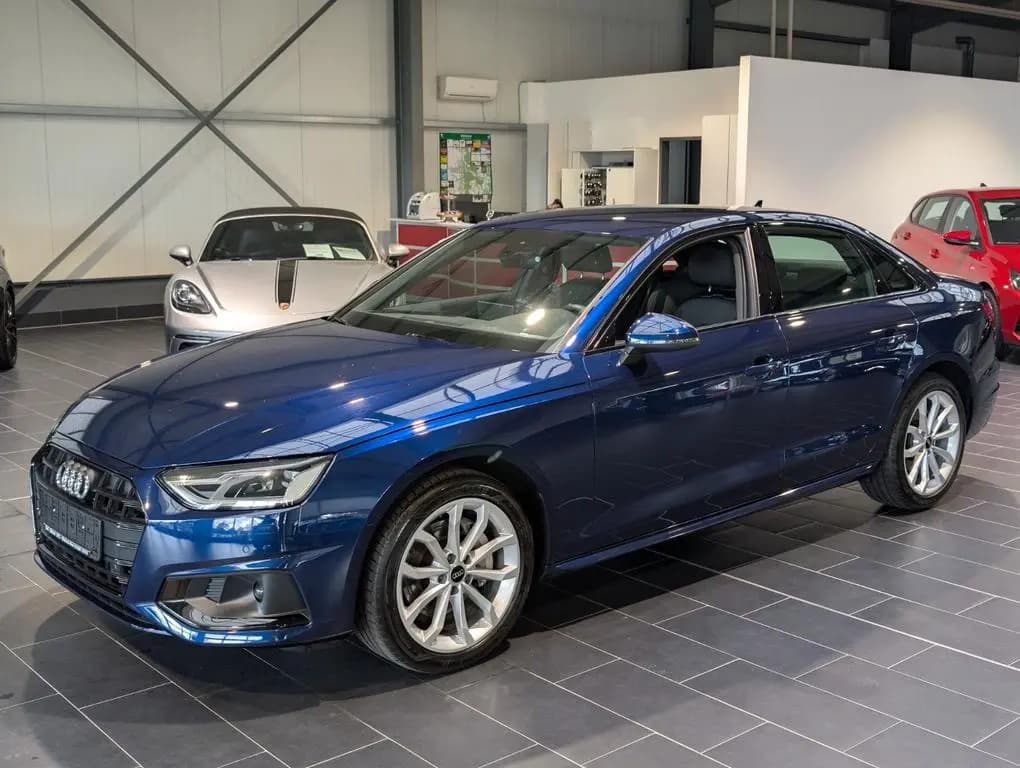 Main__Slider__Photo:Audi A4 40 TDI S tronic advanced 09/2022-0