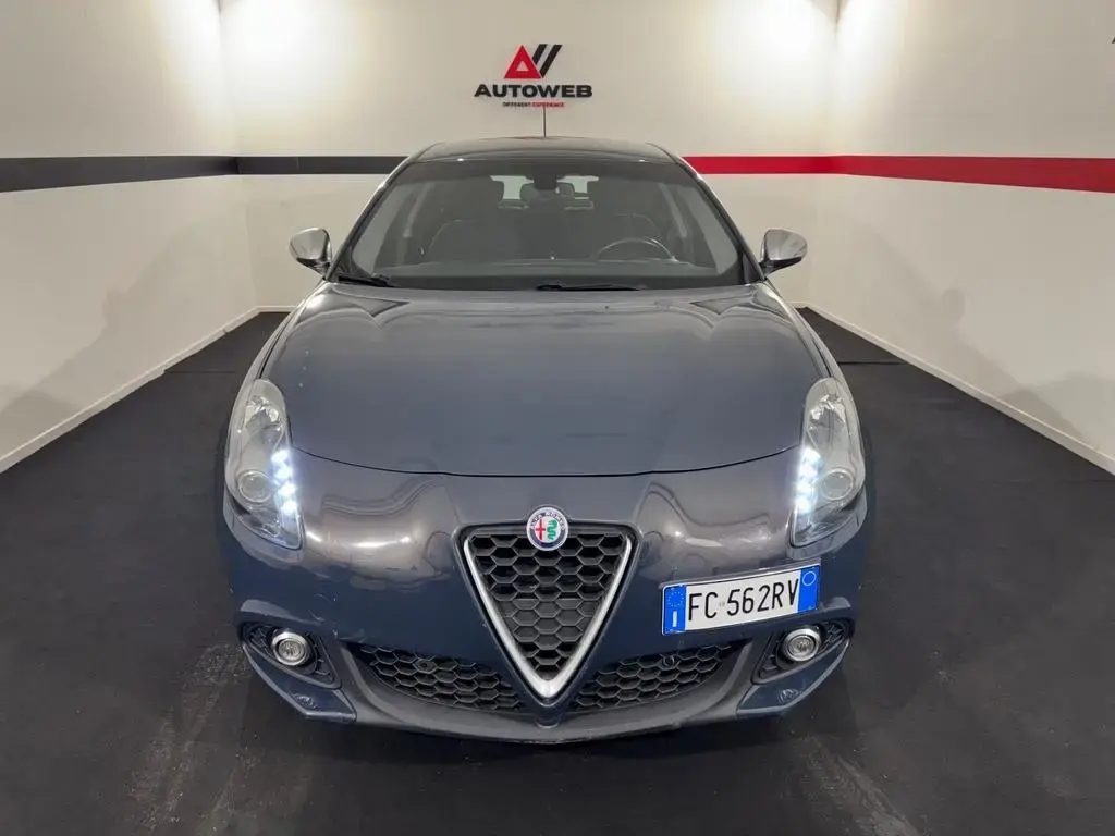 Main__Slider__Photo:Alfa Romeo Giulietta 1.6 JTDm TCT 120 CV Super 03/2016-1