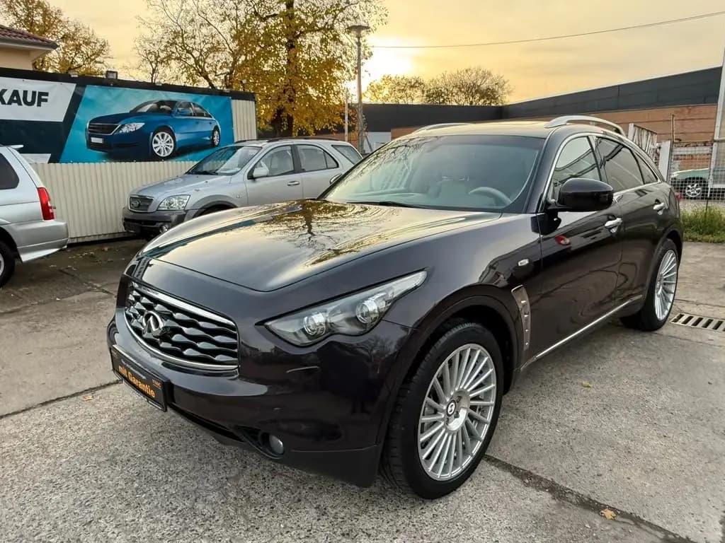 Main__Slider__Photo:Infiniti FX 30d V6 AWD GT*TOP*TUV NEU*LEDER*SHZ* 01/2011-0