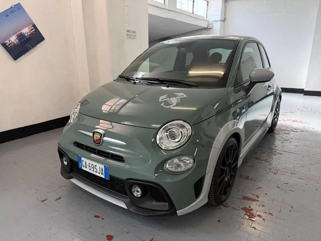 Main__Slider__Photo:Abarth 695 1.4 Turbo T-Jet 180 CV 70° 05/2020-0