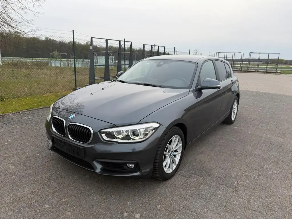 Main__Slider__Photo:BMW 1 Series 120 1 Limousine 5-trg. 120 d Advantage 07/2018-1