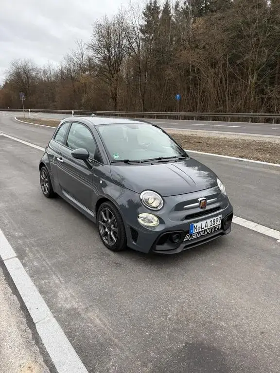 Main__Slider__Photo:Abarth 595 70th Anniversary Edition*2.Hand*PDC 04/2019-1