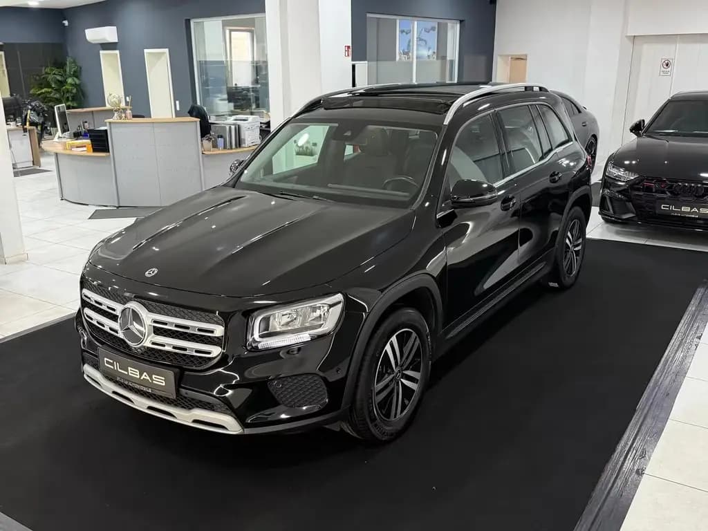 Main__Slider__Photo:Mercedes-Benz GLB 200 d 8G PANORAMA*AHK*CARPLAY*NAVI*8xBEREIFT 04/2022-0