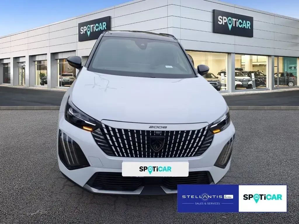 Main__Slider__Photo:Peugeot 2008 GT NAVI 360° 03/2024-1