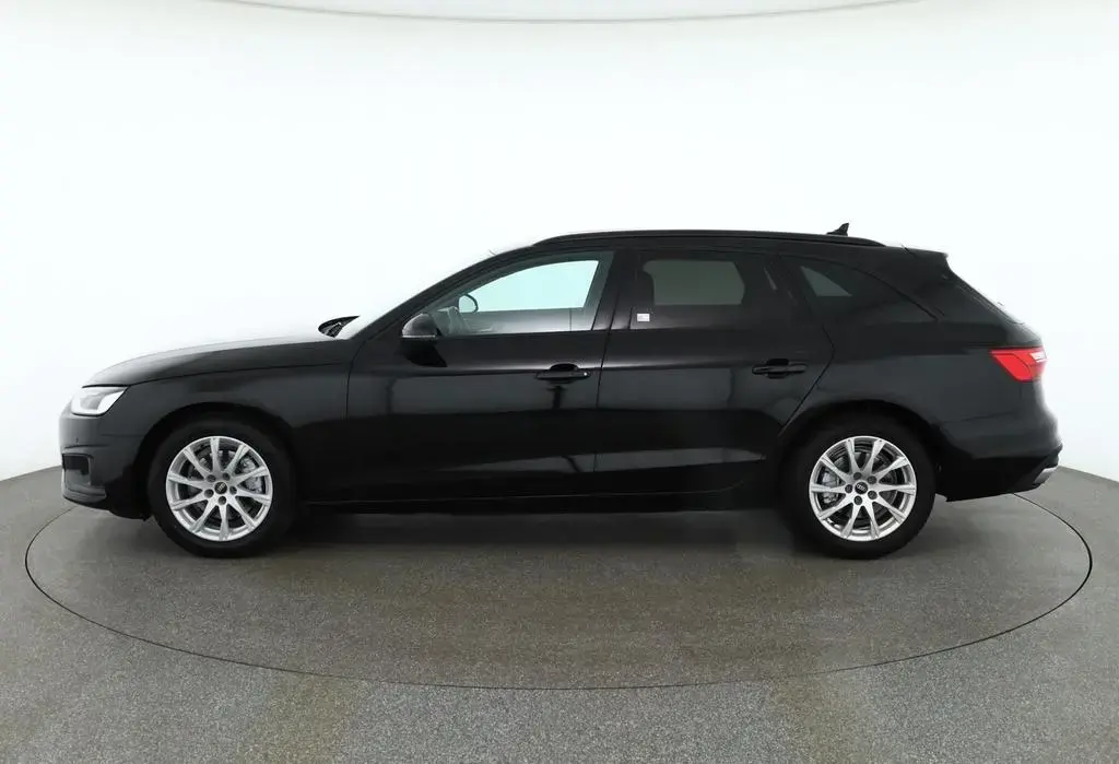 Main__Slider__Photo:Audi A4 Avant 35 TFSI LED Navi el. Heckklappe DAB 05/2022-1
