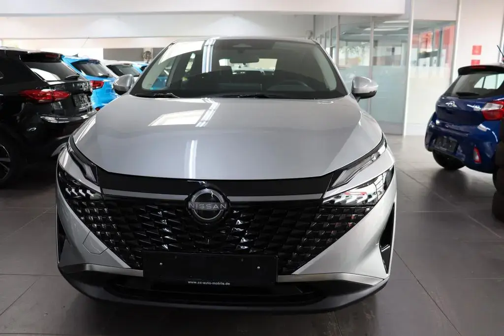 Main__Slider__Photo:Nissan Qashqai 1.3 MHEV MJ2025 Carplay LED Klimauto SHZ 02/2025-1