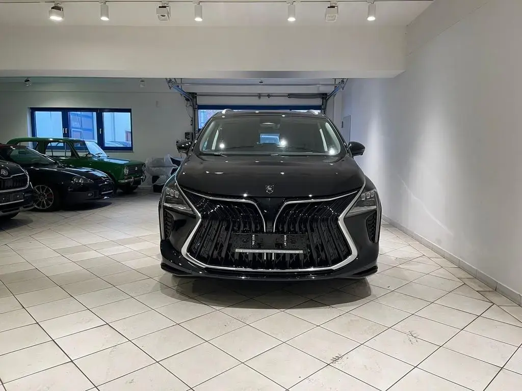 Main__Slider__Photo:DFSK Forthing 4 U-Tour PHEV PANO 360° Kamera null-1