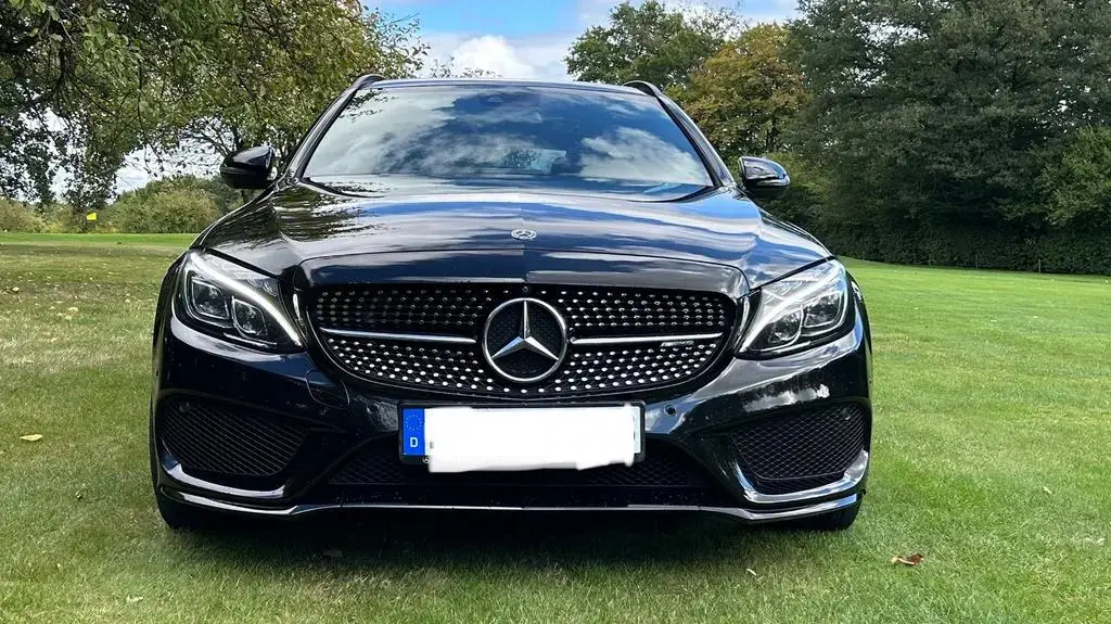 Main__Slider__Photo:Mercedes-Benz C-Class 43 AMG Panorama Klappen Auspuff 01/2018-1