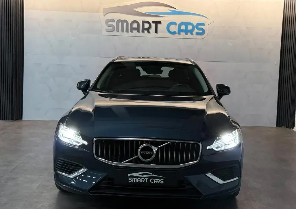 Main__Slider__Photo:Volvo V60 Inscription*Recharge Plug-IN*MwSt*1.Hand*Top 01/2022-1