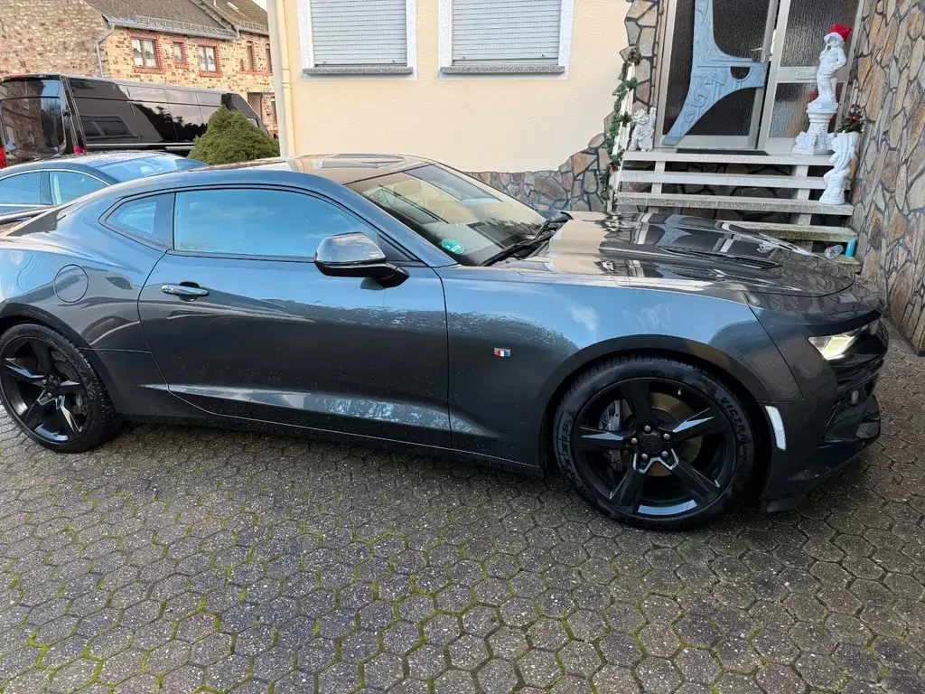 Main__Slider__Photo:Chevrolet Camaro 6.2 V8 - MagneticRide - EU - UNFALLFREI 05/2017-1