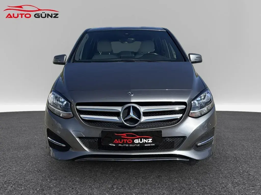 Main__Slider__Photo:Mercedes-Benz B-Class 180 Urban *Navi-AHK-SHZ* 10/2017-1