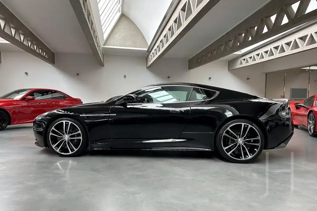 Main__Slider__Photo:Aston Martin DBS 6.0 Carbon Black Touchtronic 04/2010-1