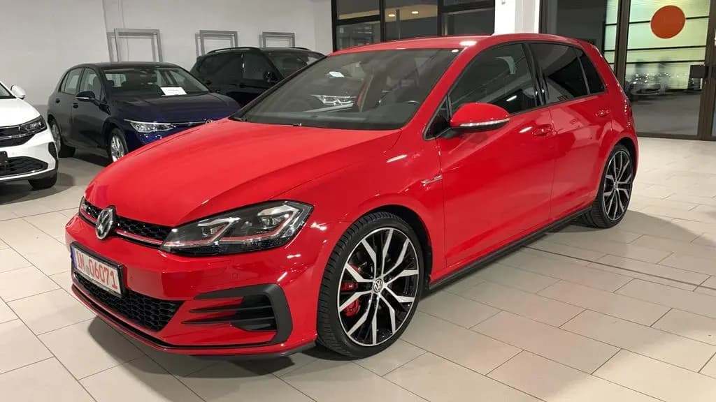 Main__Slider__Photo:Volkswagen Golf 2.0 TSI OPF DSG GTI Performance GTI Per... 10/2019-0