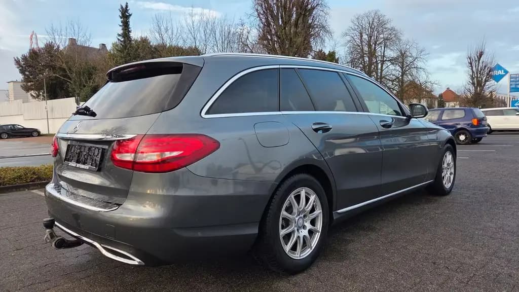 Main__Slider__Photo:Mercedes-Benz C-Class 180T-AVANGARDE-AUT+AHK+LEDER+NAVI+KLIMAUT+TOP! 11/2016-0