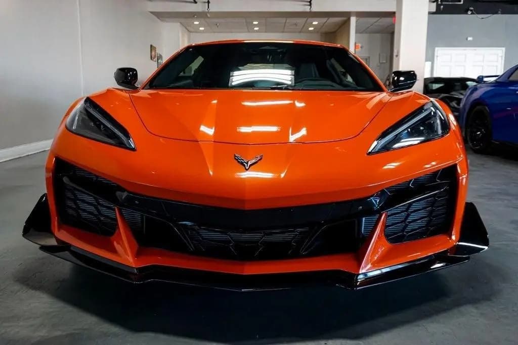 Main__Slider__Photo:Corvette Z06 2LZ Z07 Performance Paket MY25 08/2025-0